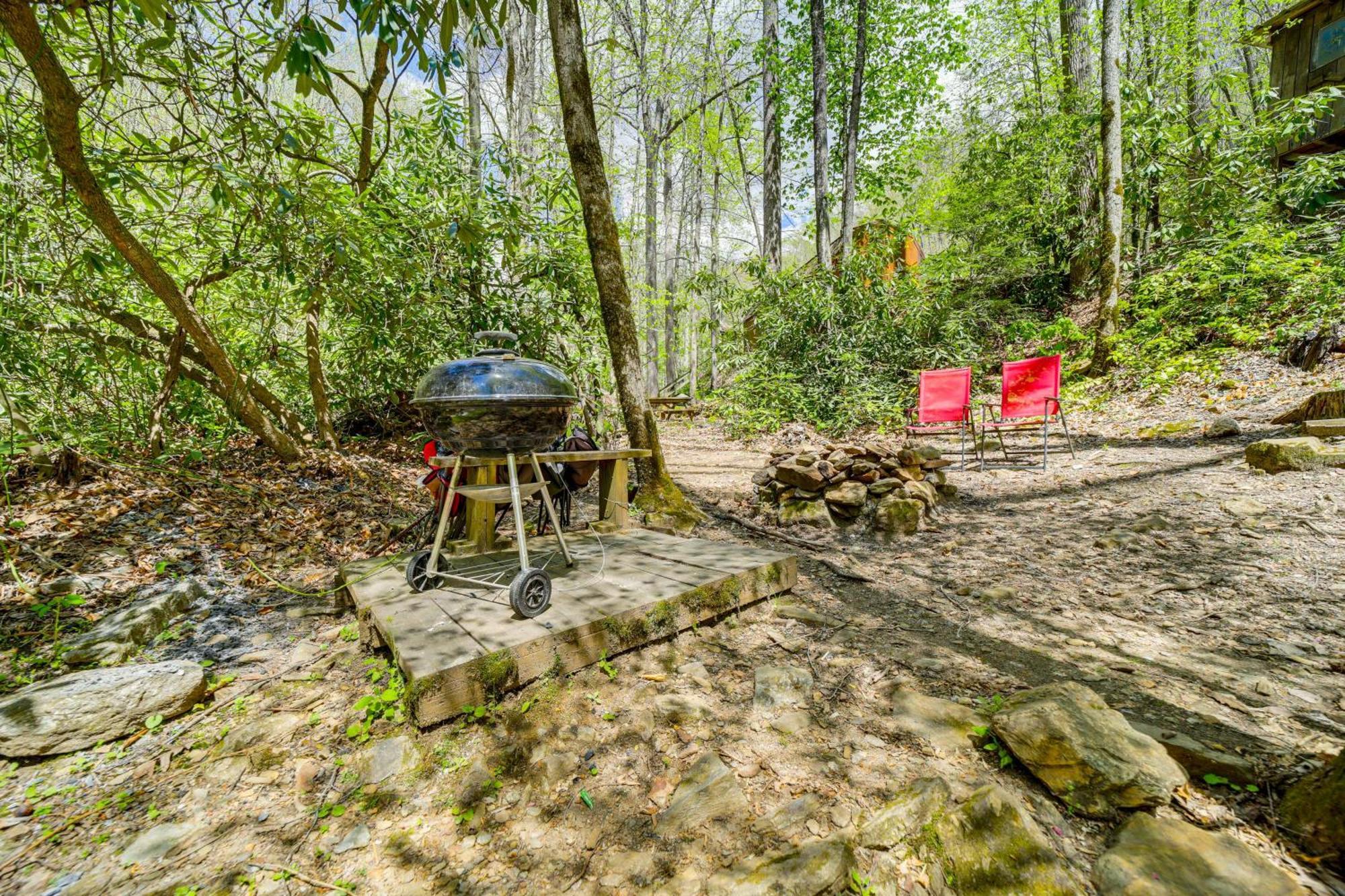Creekside Whittier Cabin With Fire Pit Near Hiking! Eksteriør bilde
