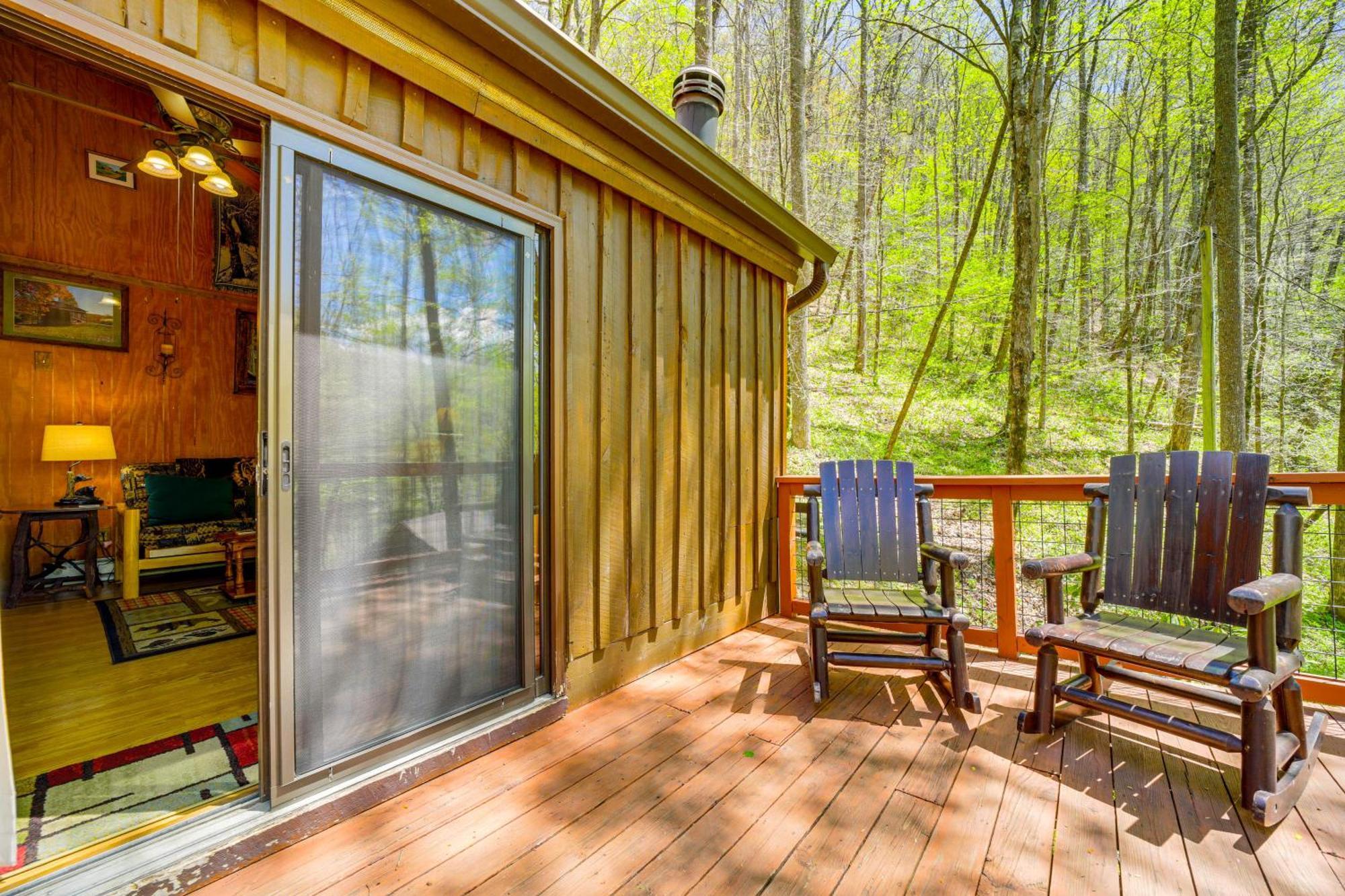 Creekside Whittier Cabin With Fire Pit Near Hiking! Eksteriør bilde