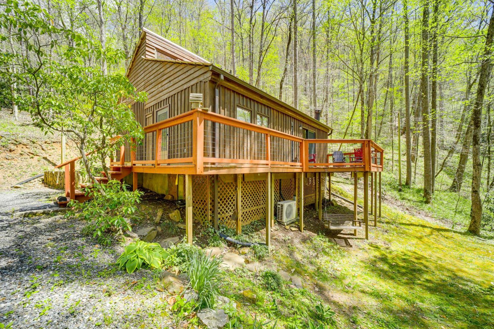 Creekside Whittier Cabin With Fire Pit Near Hiking! Eksteriør bilde