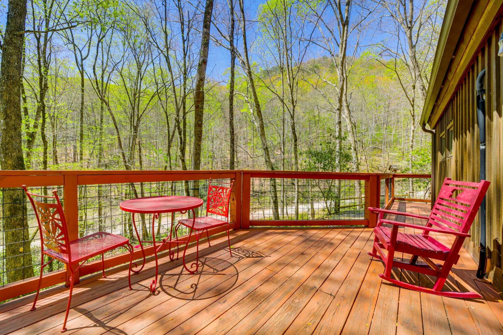 Creekside Whittier Cabin With Fire Pit Near Hiking! Eksteriør bilde