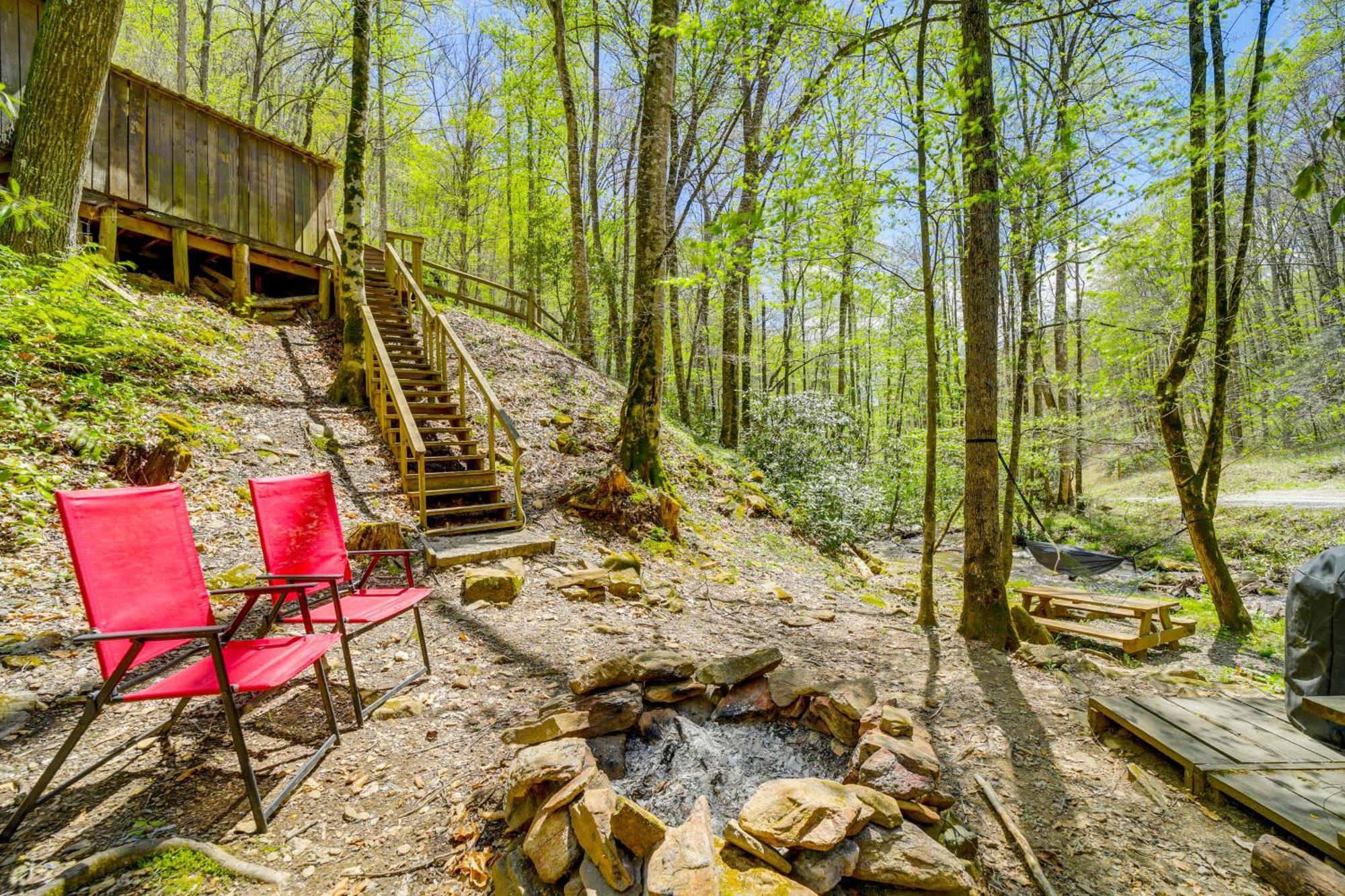 Creekside Whittier Cabin With Fire Pit Near Hiking! Eksteriør bilde